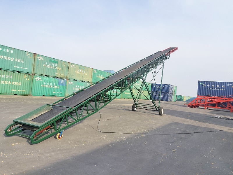 皮帶輸送機